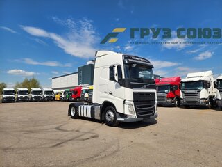 2017 Volvo FH, белый, 6490000 рублей, вид 4