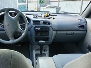 2002 Mitsubishi Galant VIII Рестайлинг, серебристый, 220000 рублей, вид 5