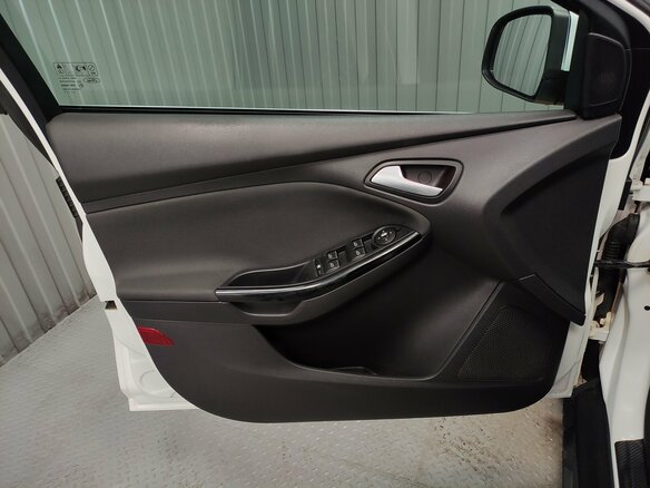 2012 Ford Focus III, белый, 740000 рублей - вид 13