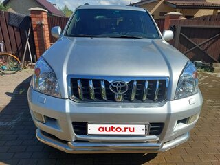 2008 Toyota Land Cruiser Prado 5-speed 120 Series Рестайлинг, серебристый, 1900000 рублей, вид 1