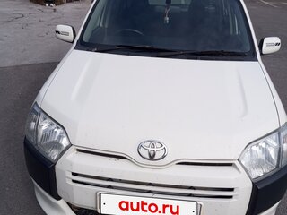 2017 Toyota Probox I Рестайлинг, белый, 970000 рублей, вид 2