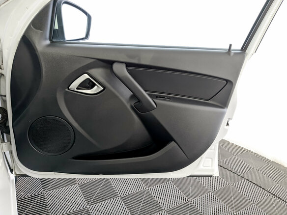 2024 Lada (ВАЗ) Granta I Рестайлинг, белый - вид 24