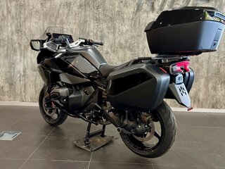 2025 BMW R 1300 RT, чёрный, 3990000 рублей, вид 5