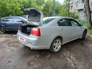 2006 Mitsubishi Galant IX Рестайлинг, серебристый, 450000 рублей, вид 3