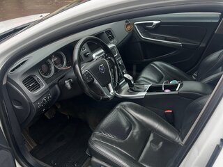 2013 Volvo S60 II, белый, 750000 рублей, вид 3