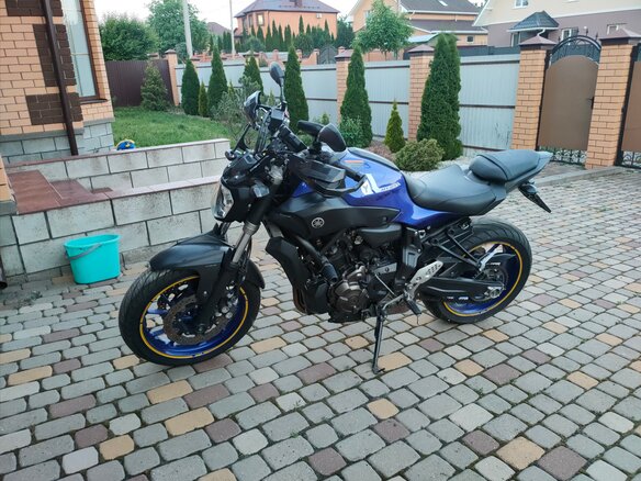 2017 Yamaha MT-07 (FZ-07), синий, 665000 рублей