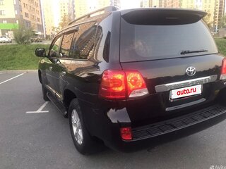 2014 Toyota Land Cruiser 200 Series Рестайлинг 1, чёрный, 3700000 рублей, вид 3