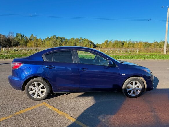 2010 Mazda 3 II (BL), синий, 700000 рублей - вид 2