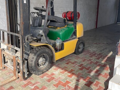 2002 Komatsu FD20, 700000 рублей, вид 1
