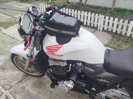 1999 Honda CB 1300, белый, 450000 рублей, вид 5