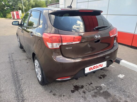 2017 Kia Rio III Рестайлинг, коричневый, 750000 рублей - вид 7
