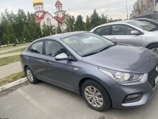 2017 Hyundai Solaris II, серый, 862700 рублей, вид 3