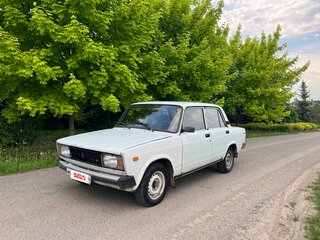 1997 Lada (ВАЗ) 2105, белый, 115000 рублей, вид 1