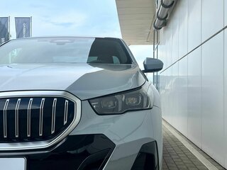 2025 BMW 5 серии 520i VIII (G60/G61/G68), серый, 7890000 рублей, вид 5