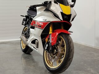 2022 Yamaha YZF-R7, белый, 829000 рублей, вид 3