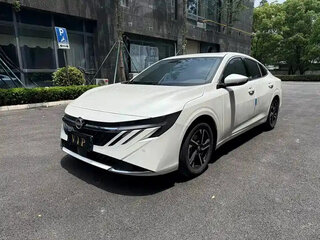 2026 Nissan Sylphy V (B19), белый, 1970000 рублей, вид 1