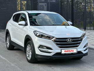2017 Hyundai Tucson III, белый, 1870000 рублей, вид 3