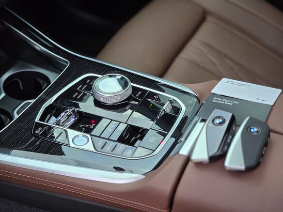 2026 BMW X5 30d IV (G05/G18) Рестайлинг, серый, 12790017 рублей - вид 8