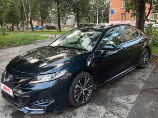 2019 Toyota Camry VIII (XV70), синий, 2210000 рублей, вид 3