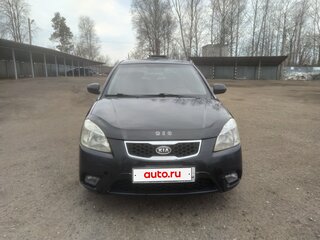 2011 Kia Rio II Рестайлинг, чёрный, 550000 рублей, вид 1