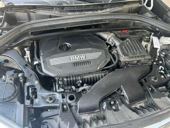 2021 BMW X1 18i sDrive II (F48) Рестайлинг, белый, 2500000 рублей - вид 8