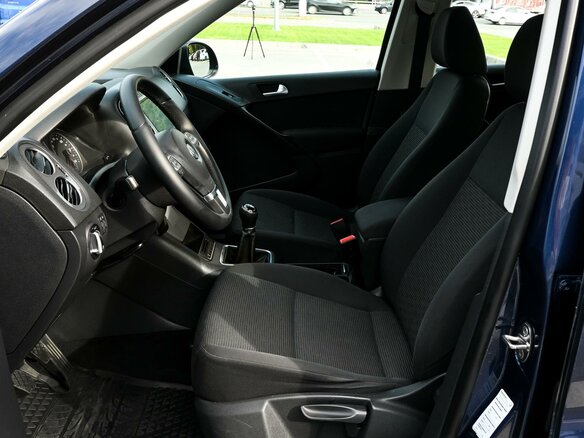 2012 Volkswagen Tiguan I Рестайлинг, синий, 799000 рублей - вид 9