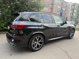 2019 BMW X5 M50d IV (G05/G18), чёрный, 5998000 рублей, вид 5