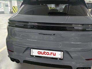 2024 Porsche Cayenne S III Рестайлинг, серый, 17990000 рублей, вид 3