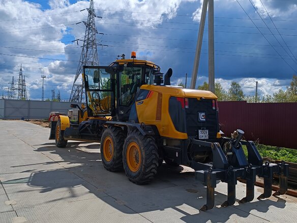 2023 LiuGong 4215-6WD, жёлтый, 12900000 рублей - вид 3