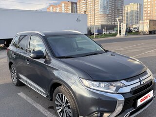 2019 Mitsubishi Outlander III Рестайлинг 3, синий, 2200000 рублей, вид 2