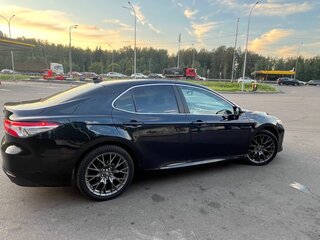 2019 Toyota Camry VIII (XV70), синий, 2500000 рублей, вид 4