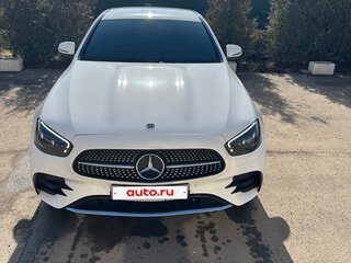 2020 Mercedes-Benz E-Класс 220 d V (W213, S213, C238) Рестайлинг, белый, 6350000 рублей, вид 3