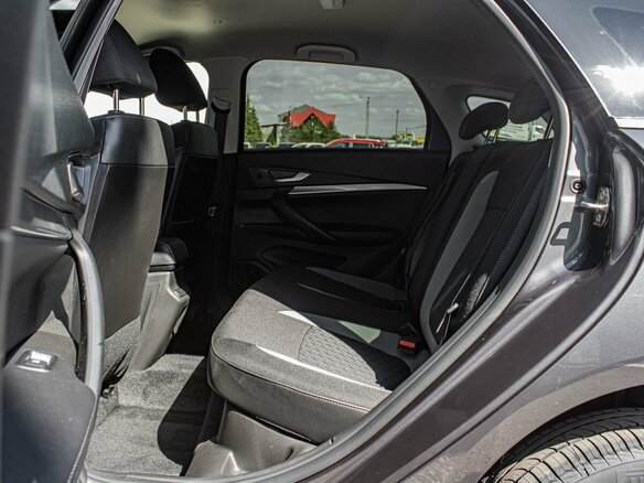 2026 Lada (ВАЗ) Vesta SW I Рестайлинг (NG), серый, 1835000 рублей - вид 13