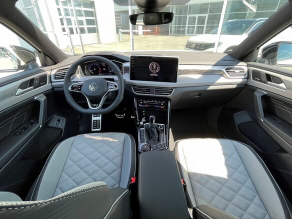 2024 Volkswagen Tayron X I Рестайлинг, белый, 5000000 рублей - вид 35