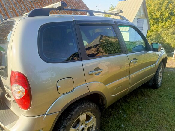 2011 Chevrolet Niva I Рестайлинг, серый, 539000 рублей - вид 13