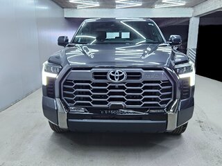 2024 Toyota Tundra CrewMax III, серый, 7800000 рублей, вид 1