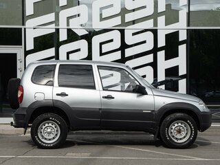 2014 Chevrolet Niva I Рестайлинг, серебристый, 539000 рублей, вид 5