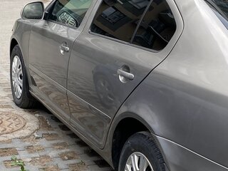 2011 Skoda Octavia II (A5) Рестайлинг, серый, 725000 рублей, вид 2