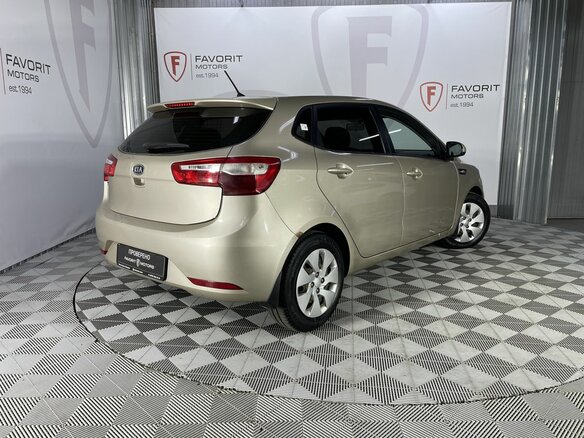 2012 Kia Rio 5-speed III, бежевый, 765000 рублей - вид 5