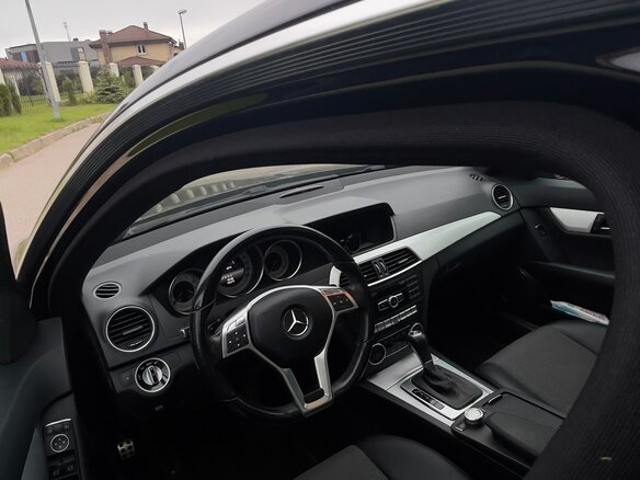 2013 Mercedes-Benz C-Класс 250 III (W204) Рестайлинг, чёрный - вид 8
