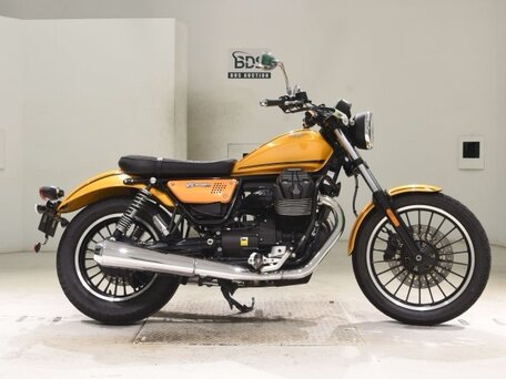 2017 Moto Guzzi V 9, жёлтый, 471000 рублей, вид 2