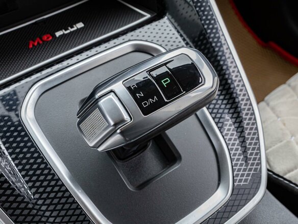 2023 Haval M6 II, белый - вид 16