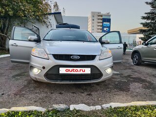 2011 Ford Focus II Рестайлинг, серебристый, 370000 рублей, вид 2