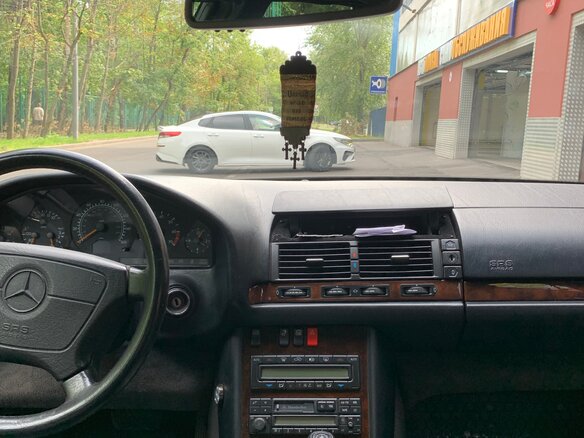1998 Mercedes-Benz S-Класс 500 Long III (W140) Рестайлинг, чёрный, 1000000 рублей - вид 8