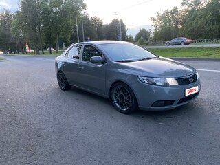 2010 Kia Cerato 6-speed II, серый, 550000 рублей, вид 3