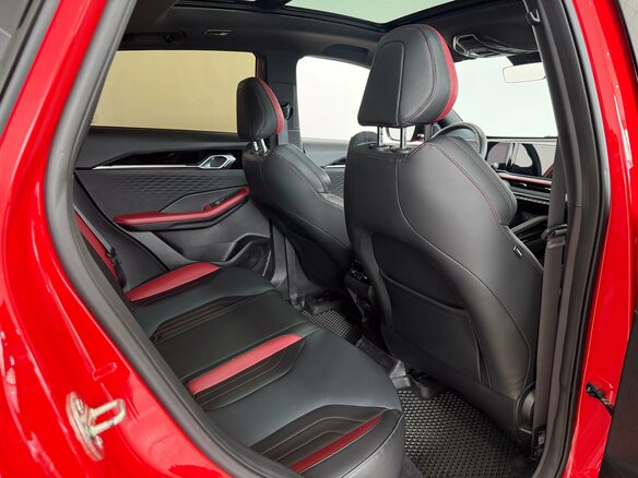 2023 Geely Coolray I Рестайлинг, красный, 2100000 рублей - вид 26