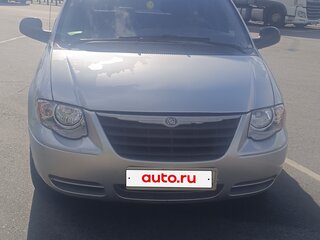 2007 Chrysler Town & Country SWB IV, серебристый, 800000 рублей, вид 2