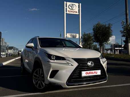 2018 Lexus NX 200 I Рестайлинг, белый, 2950000 рублей, вид 1