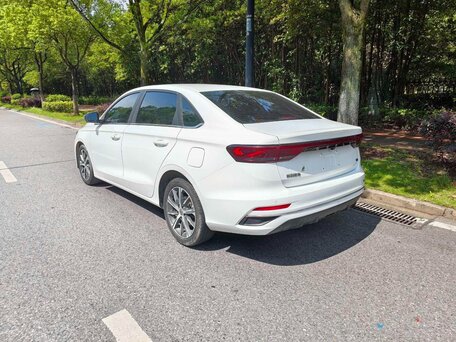 2022 Geely Emgrand II, белый, 1330000 рублей, вид 4