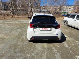 2020 Toyota Yaris IV, белый, 1050000 рублей, вид 5